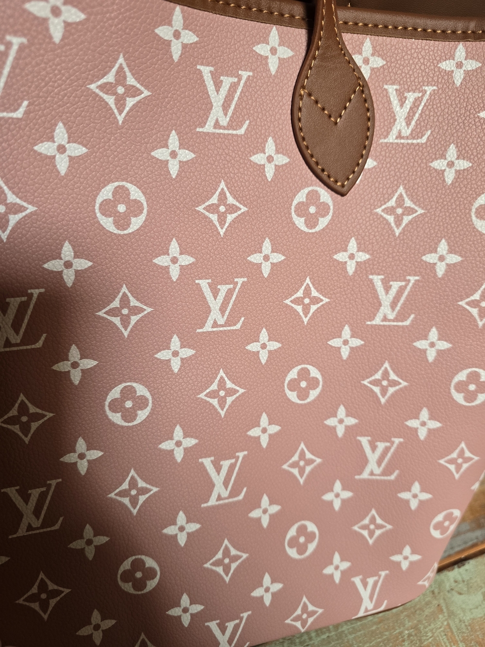 Mirror Quality Louis Vuitton Neverfull - Picture 2 of 9